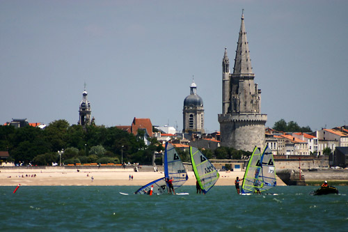 les tours du vieux port de la rochelle, photo pascal lando